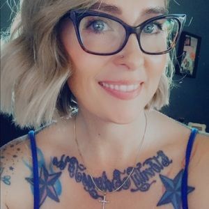 Meet your Posher, Erica